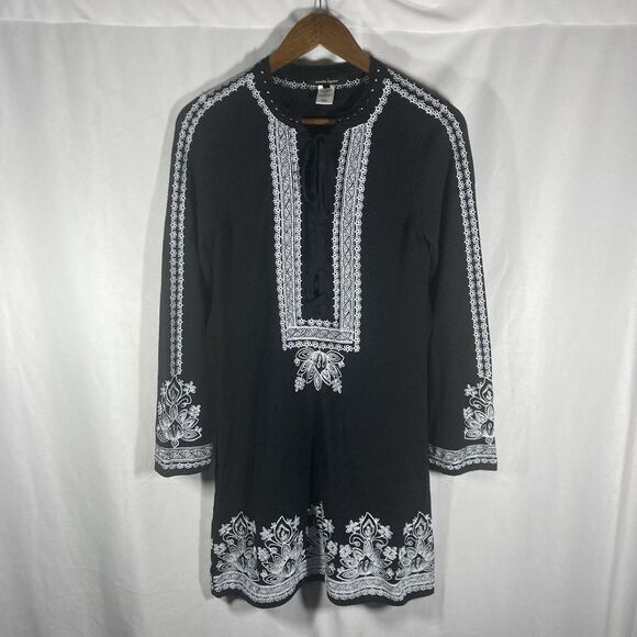 Nanette Lepore Dresses & Skirts - NANETTE LEPORE black white floral embroidery merino wool long sleeve dress XS